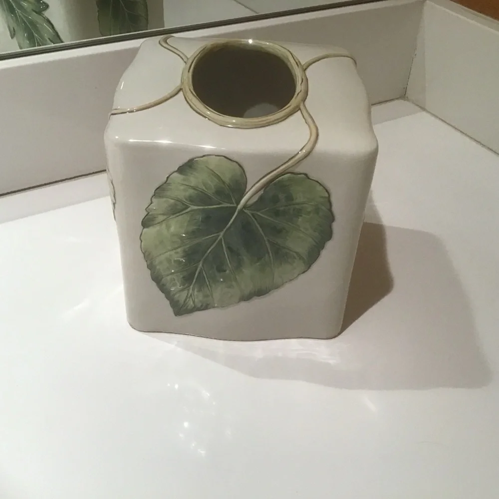 Fitz and Floyd Classics Manhattan Garden‎ Collection Square Tissue Box Cover EUC